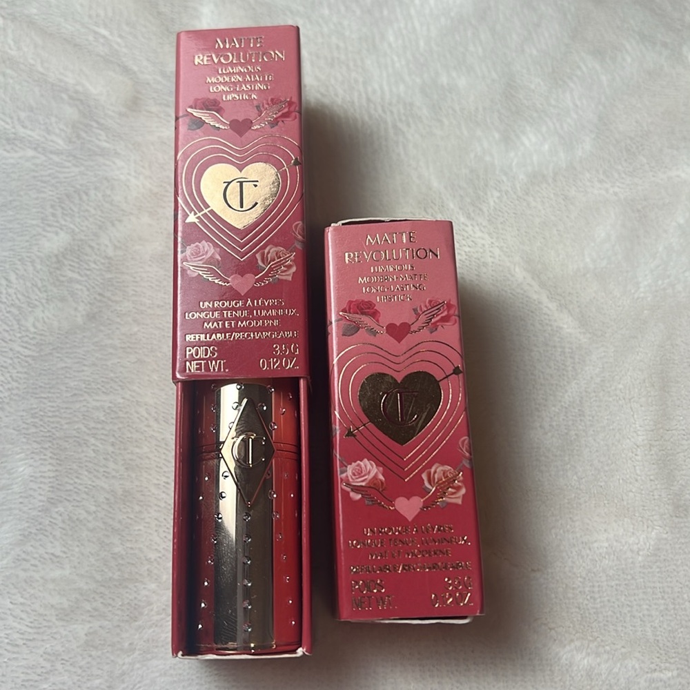 CHARLOTTE TILBURY Matte Revolution Lipstick- Wedding Bells - Picture 5 of 6
